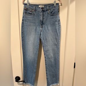 Madewell The Perfect Vintage Jean, straight leg, raw bottom hem, size 28